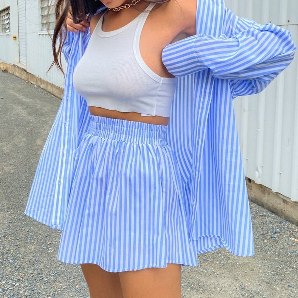 Lioness Blue boyfriend shorts